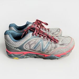 New Balance Women's Size 10.5 Leadville v3 Trail Running Shoes Sneaker Vibram